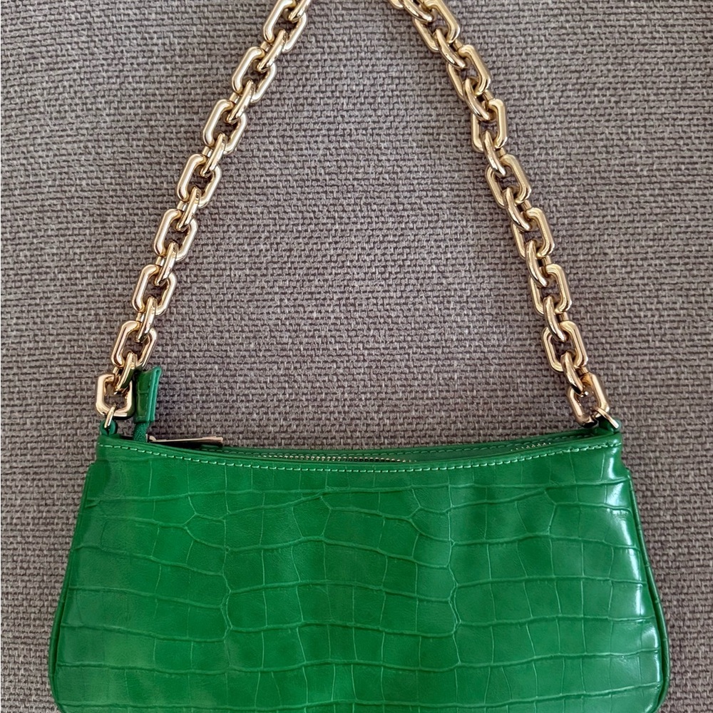 Zara Green Croc-Embossed Shoulder Bag with Gold Chain